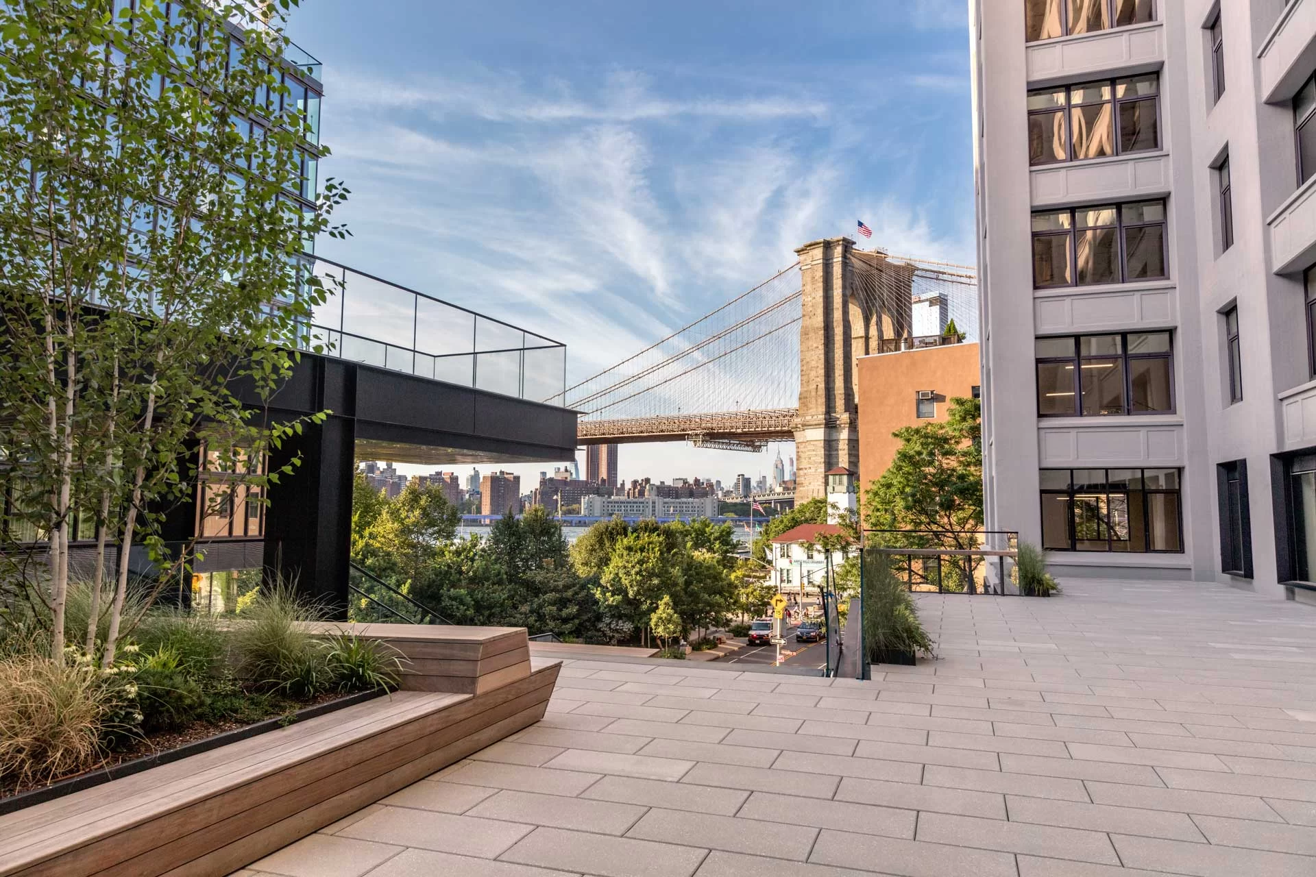 Stunning Brooklyn Bridge Office Views: The Ultimate Workspace Experience