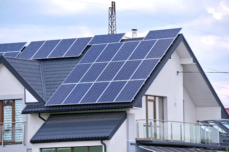 How to Incorporate Solar Panels into Your Building’s Design: A Complete Guide