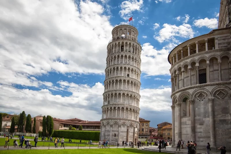The Top 10 Most Iconic Buildings Around the World